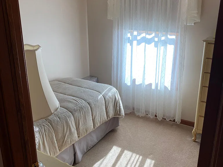 Upstairs bedroom 2