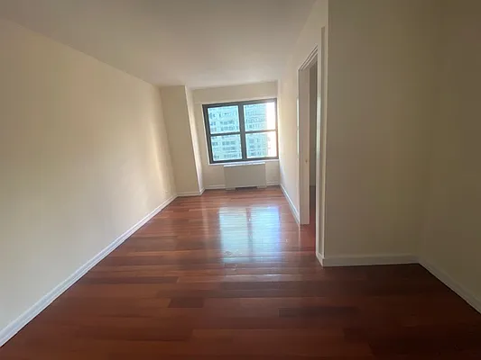 Rented by Olympia House Delaware LP | media 32