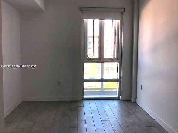 3rd image of 321 NE 26th St Unit 702