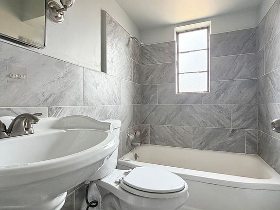 5th image of 6012 Budmar Ave APT 3
