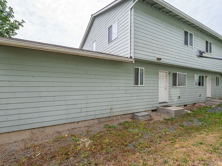 1602: 1445 NW Elwha St — Photo 18