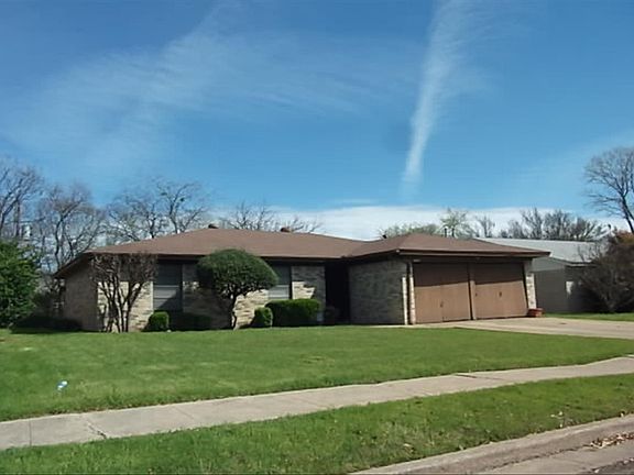 2nd image of 3709 Arnold Dr