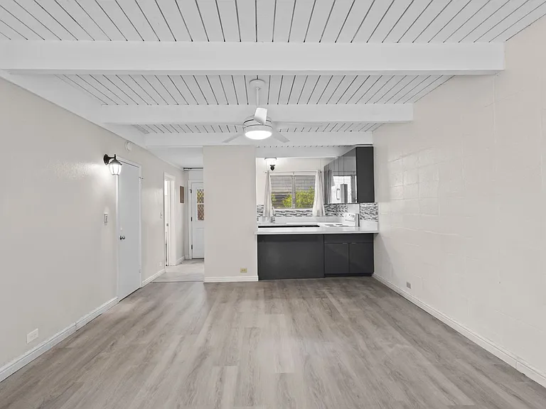 4210-3 Keanu St #205 — Photo 5