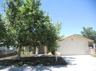 1029 E Avenue J10, Lancaster, CA 93535