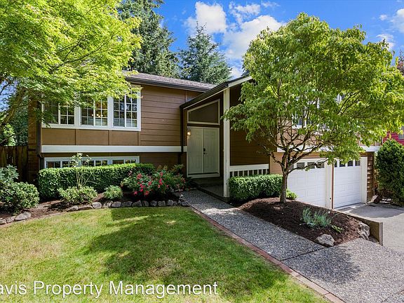 2nd image of 9204 NE 139th St