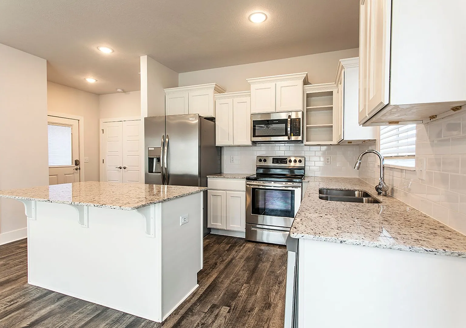 Come live the sweet life at Cherry Street Cottages! — Photo 4