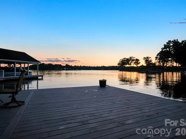 104 Doral Ct, Kings Mountain, NC 28086
