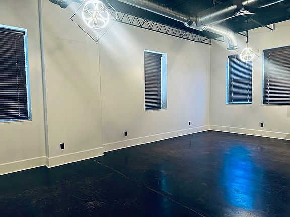 5th image of 625 Saint Joseph St #205
