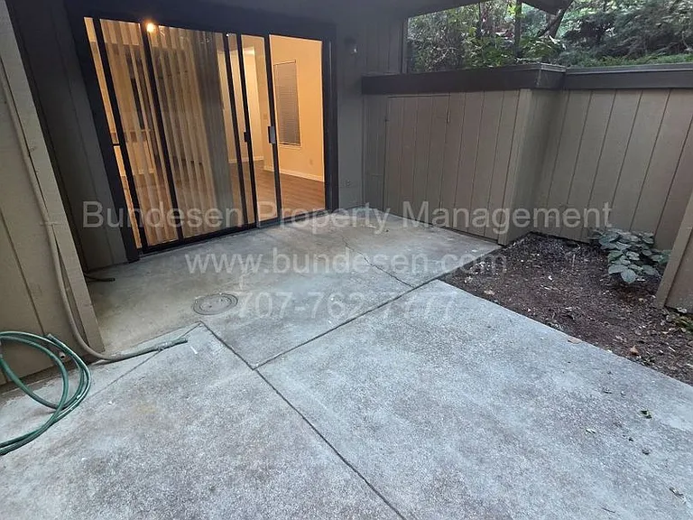 27 Arbor Ct — Photo 10