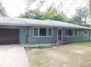 7501 N Walker Rd, New Carlisle, IN 46552