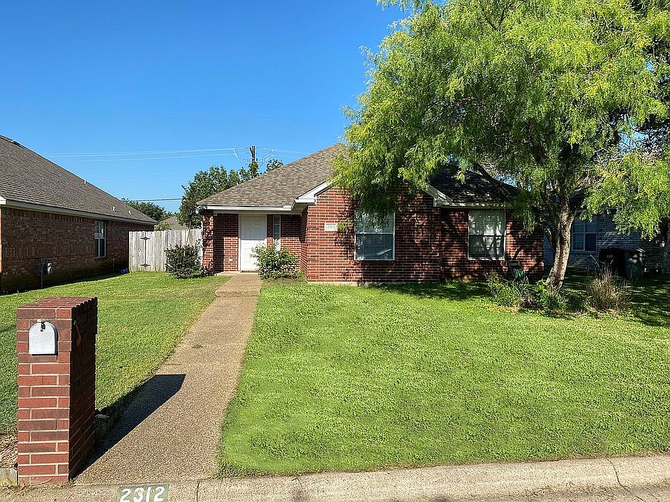 1st image of 2312 Carnation Ct