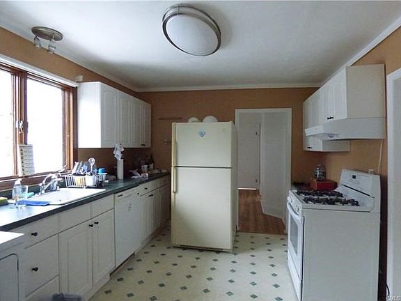 Fully appliance kitchen