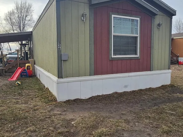 611 Cora St, Chapman, NE 68827