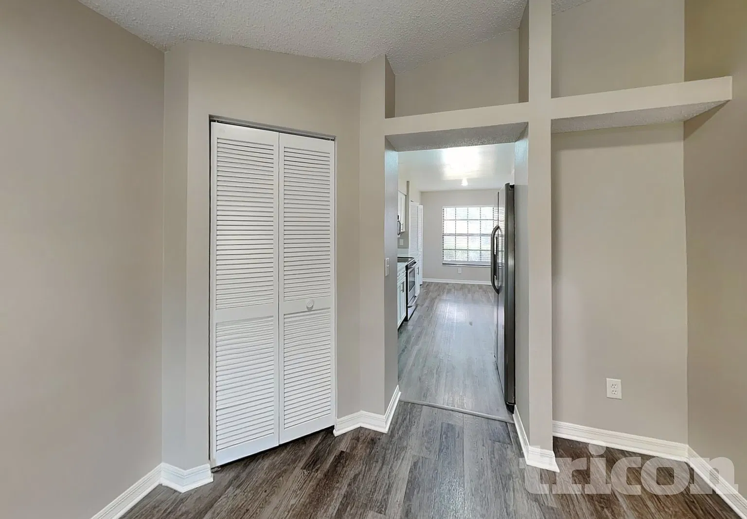 947 Sandywood Dr Brandon FL — Photo 3