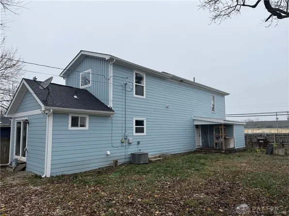 1075 Kenton St, Springfield, OH 45505