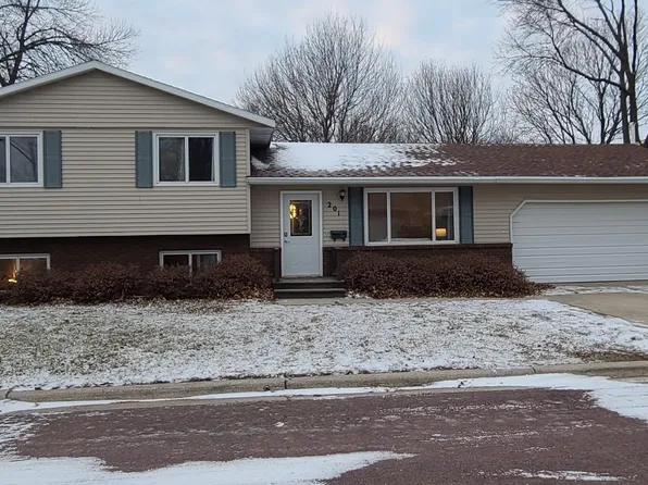 201 3rd St E, Tracy, MN 56175