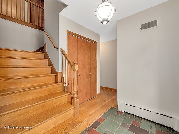 4th image of 1307 W 47th St