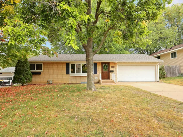 3612 June Ave N, Robbinsdale, MN 55422