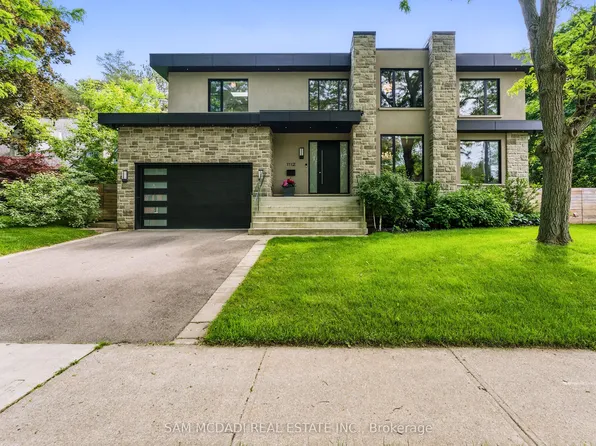 1112 Caldwell Ave, Mississauga, ON L5H 1Z4