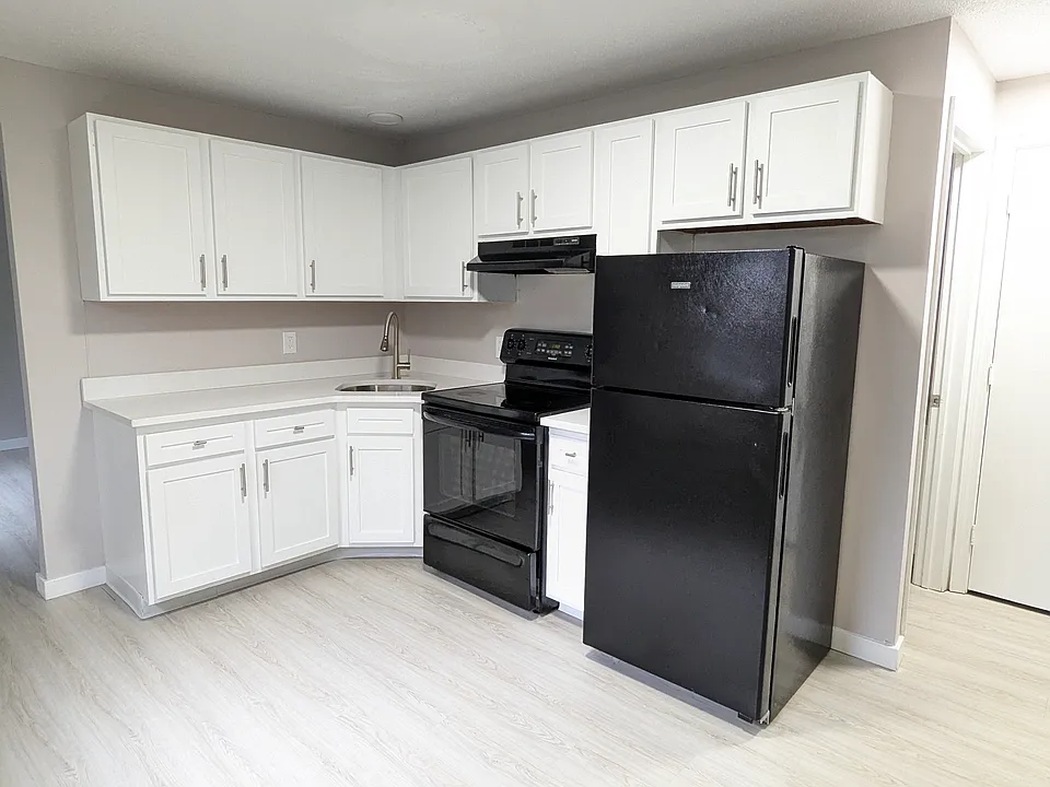 19 Hart Cir #12