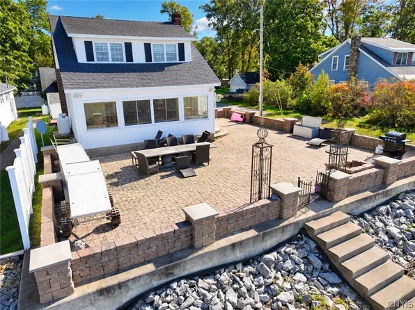 1 27th Ave, Sylvan Beach, NY 13157