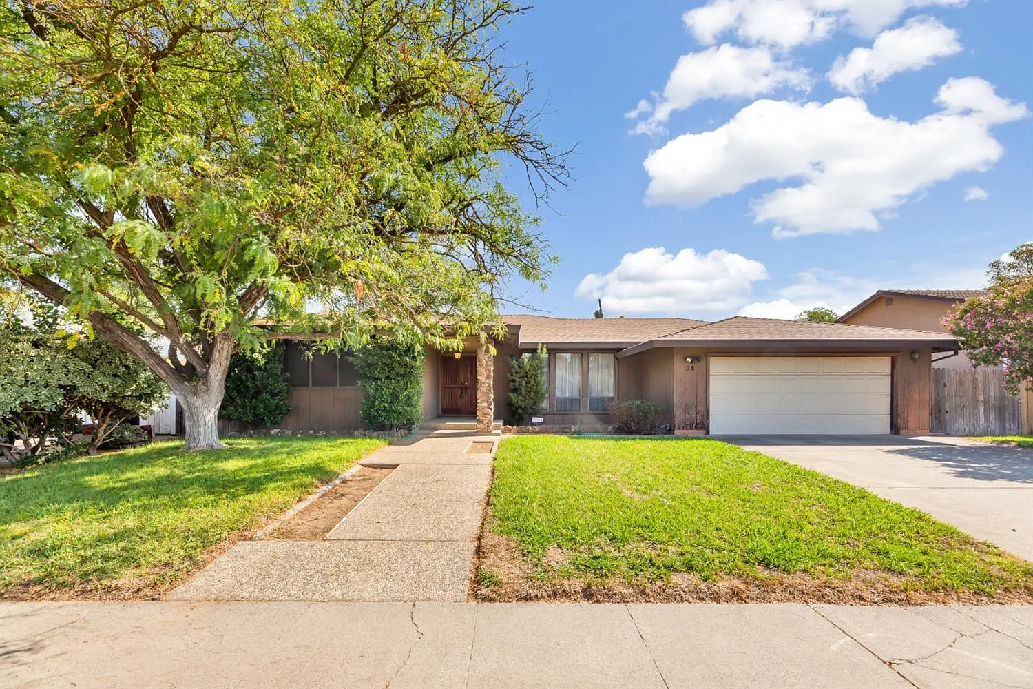 28 Brentford Cir photo 1