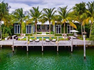 220 Knollwood Dr, Key Biscayne, FL 33149