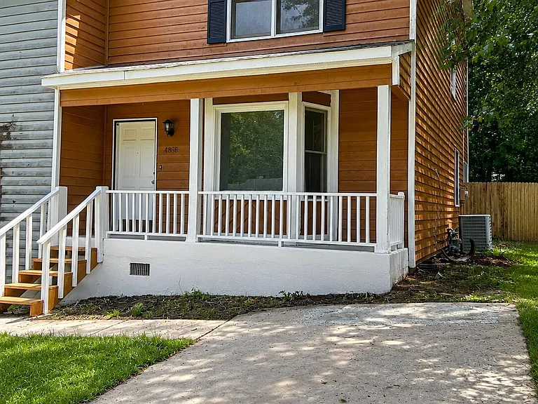 4355 Barrington Pl — Photo 2