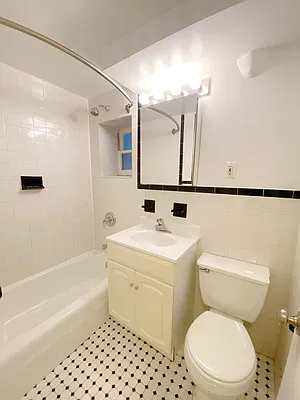 Rented by City Connections Realty | media 9