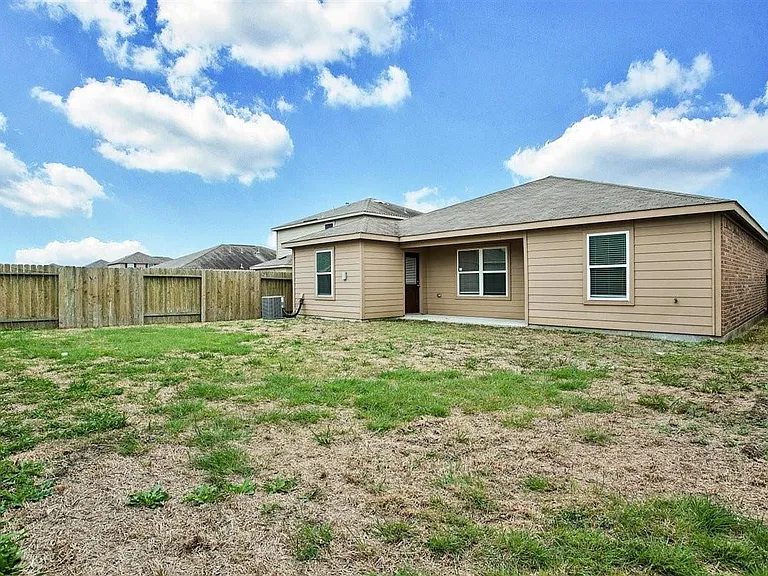 104 Indigo Brush Dr — Photo 25