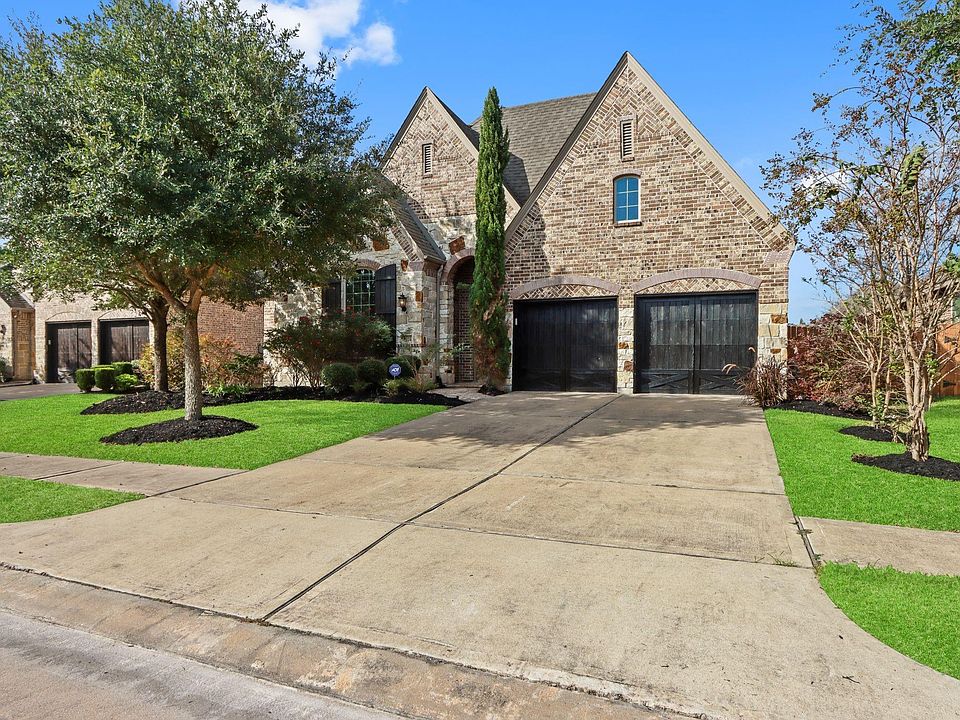 1st image of 10326 Bellago Ln