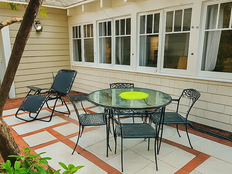502 N Palmway — Photo 22