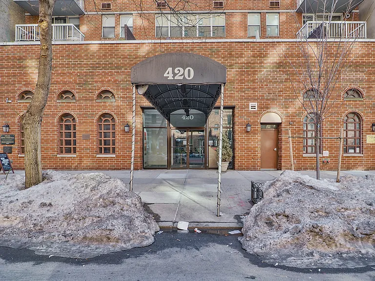 420 W 23rd St #GF — Photo 4