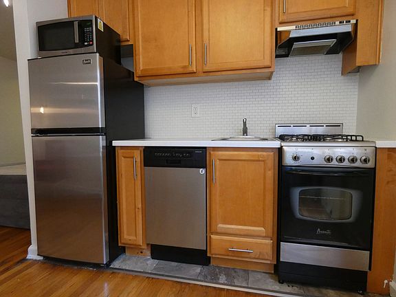 3rd image of 34-49 81st St APT 3T