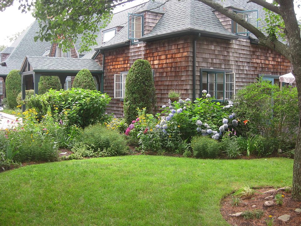 1st image of 5 Gardencourt Dr