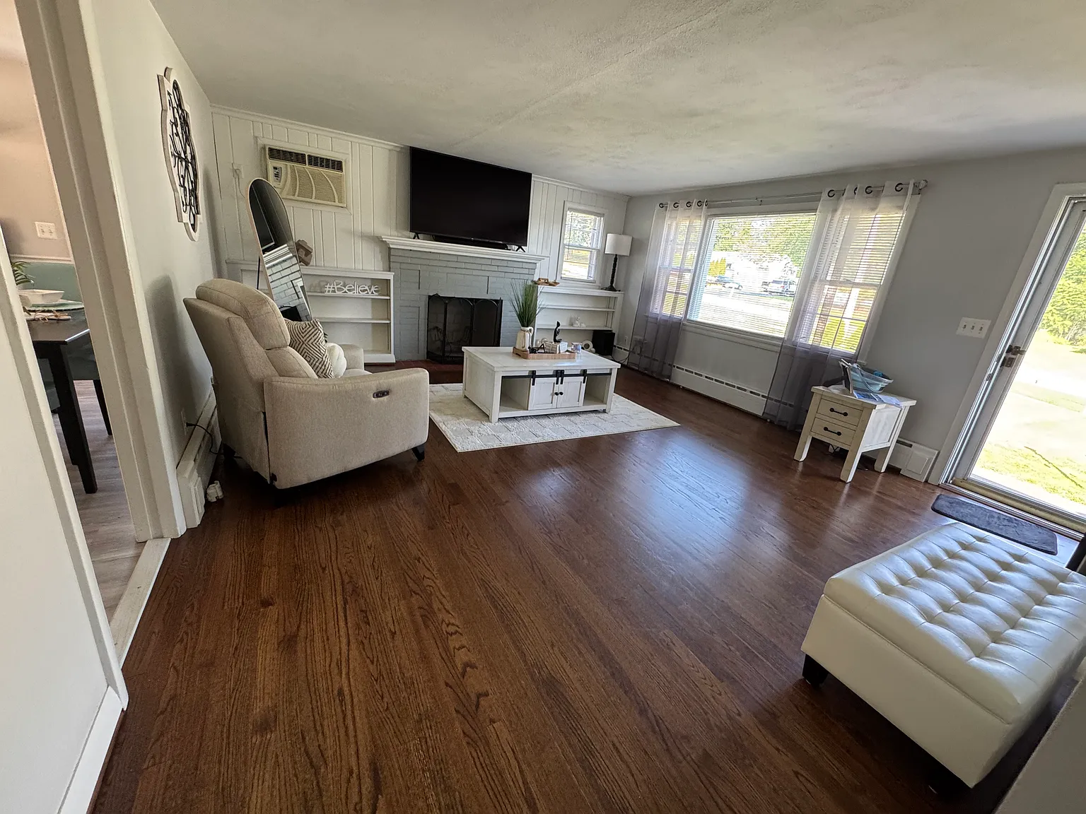 120 Avery St — Photo 3