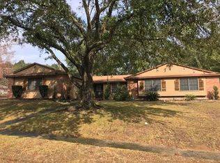 417 Dogwood Dr, Mobile, AL 36609