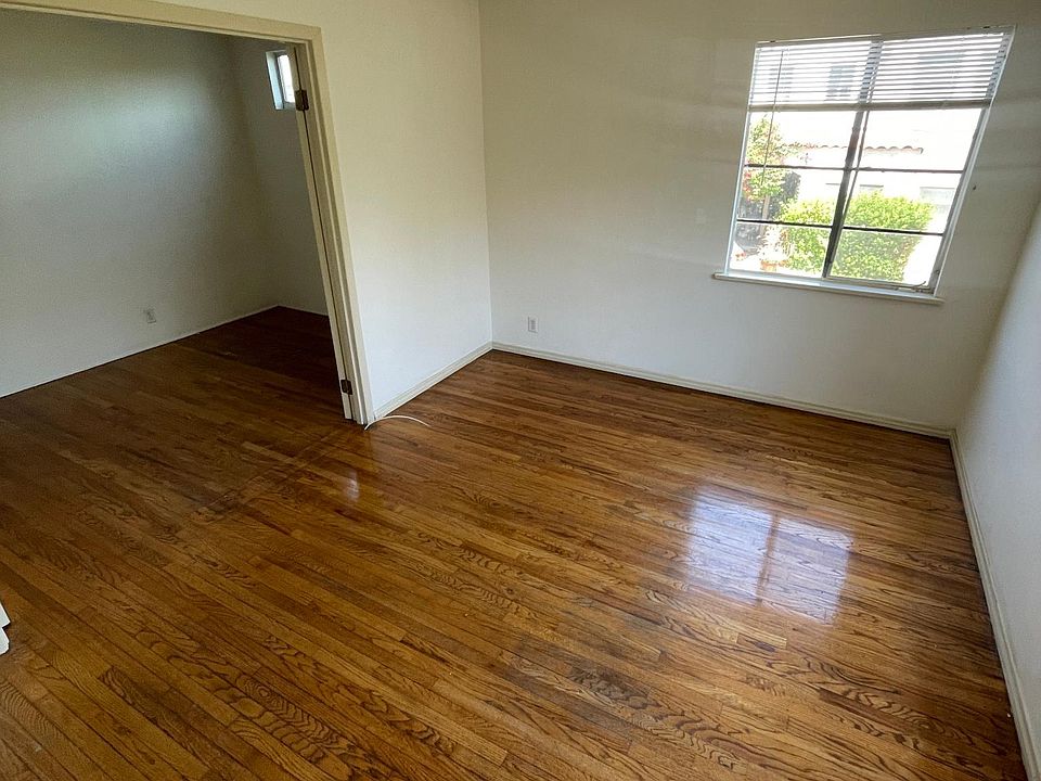 2nd image of 1489 Allison Ave #1/4