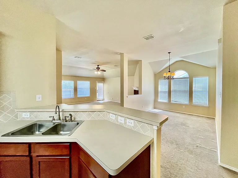 1535 Silver Spur Dr — Photo 26