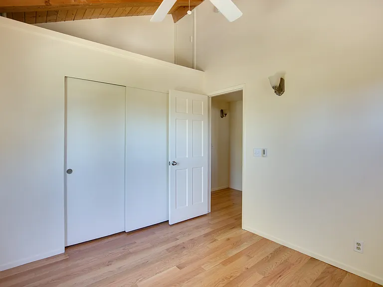 2495 Lucca Ave — Photo 7