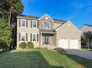 25 Calabrese Dr, Media, PA 19063
