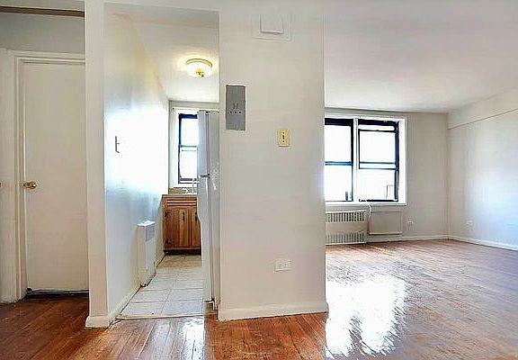 5th image of 720 E 32nd St #6