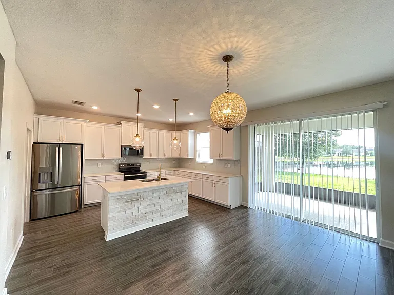 10881 Longleaf Woods Dr — Photo 7