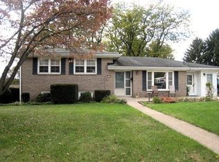 6739 Laboure Dr, Harrisburg, PA 17111