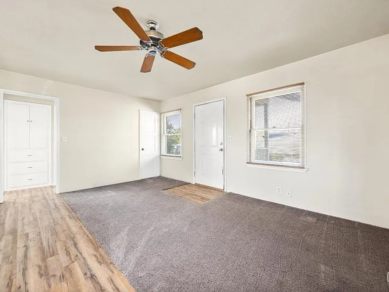811 1/2 Wilson Ave #B — Photo 9