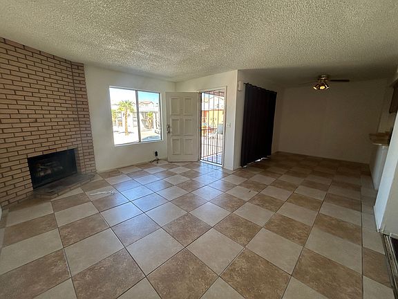 2nd image of 2147 Enfield Cir APT C