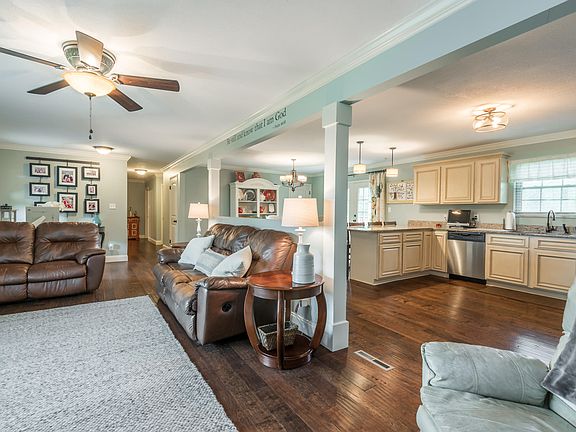 4th image of 1306 Berkley Hills Ln