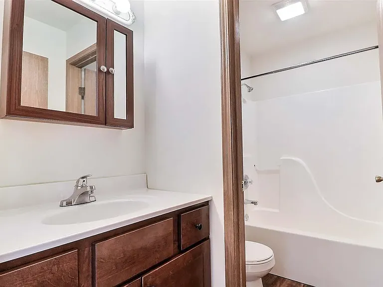 2314 Alan Dr — Photo 10
