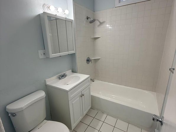 107 Sunset Ave #1L