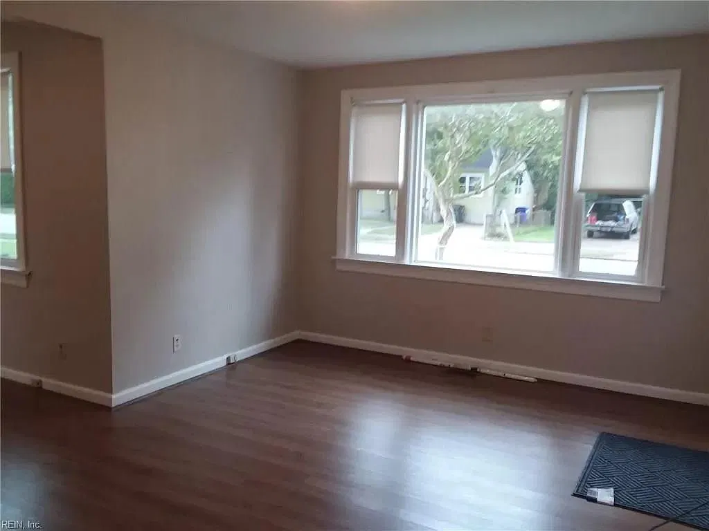 9405 Mason Creek Rd — Photo 4